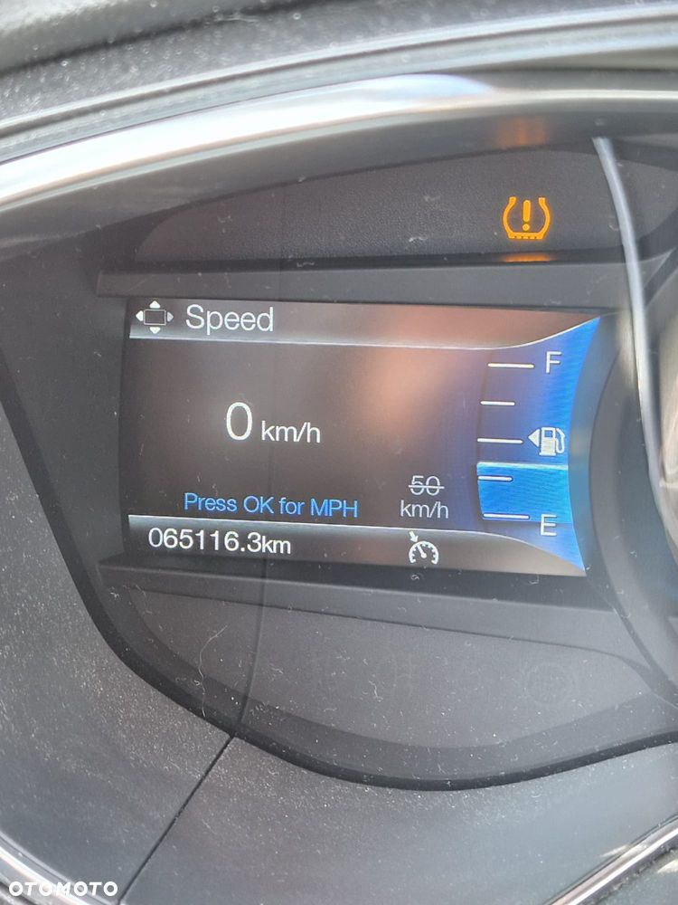 Ford Fusion 2.0 EcoBoost Titanium - 11