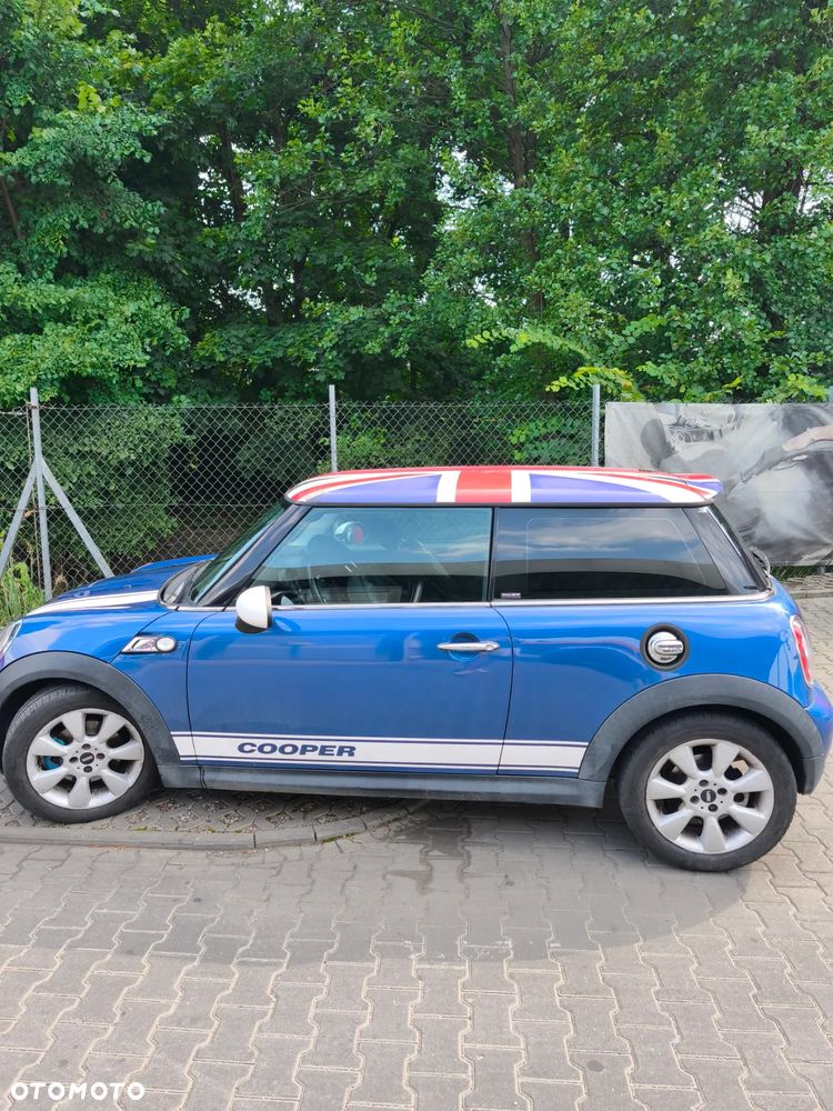 MINI Cooper Standard - 12