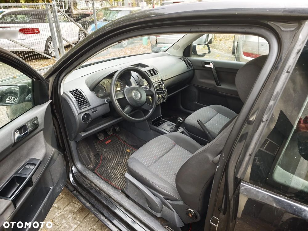 Volkswagen Polo - 4