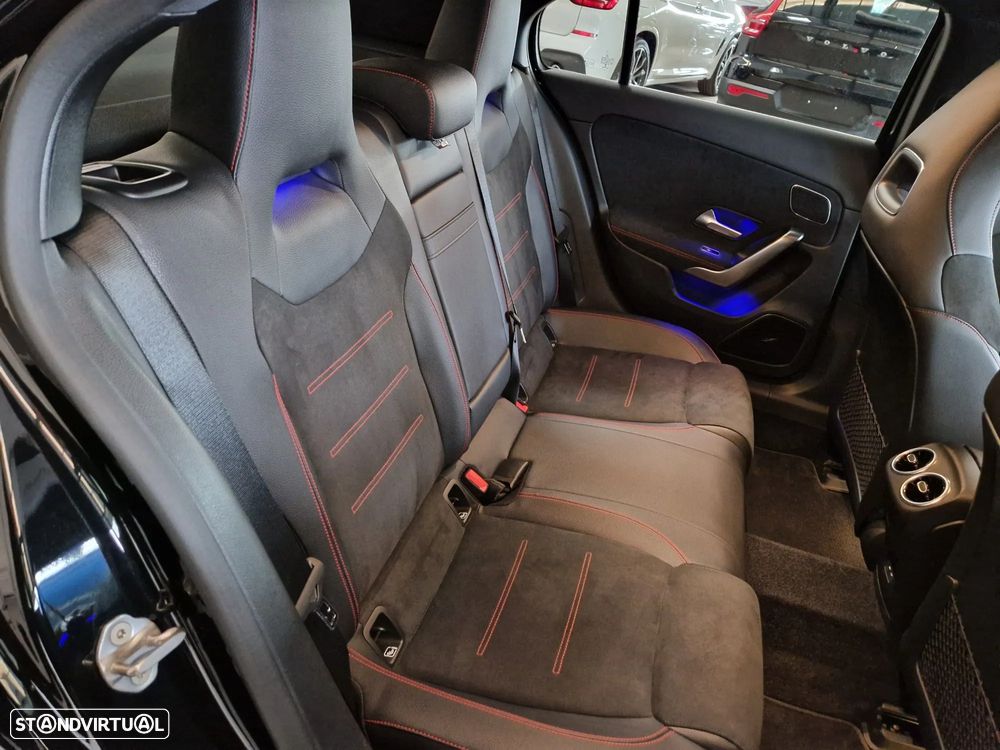 Mercedes-Benz A 250 e AMG Line - 18