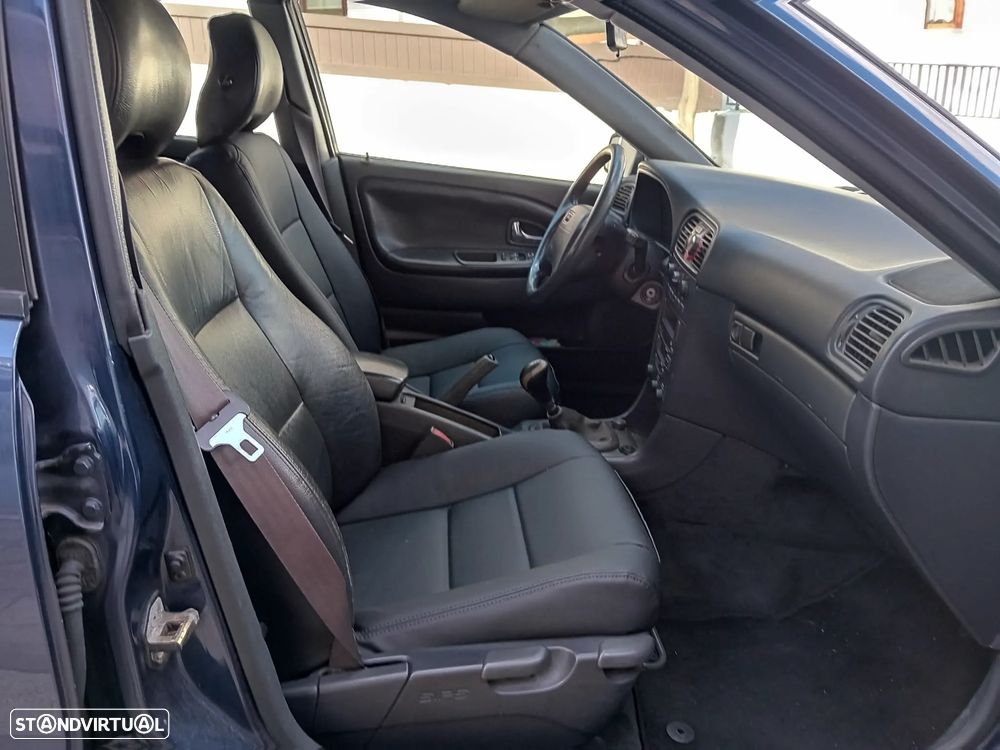 Volvo V40 1.9 D CR - 7