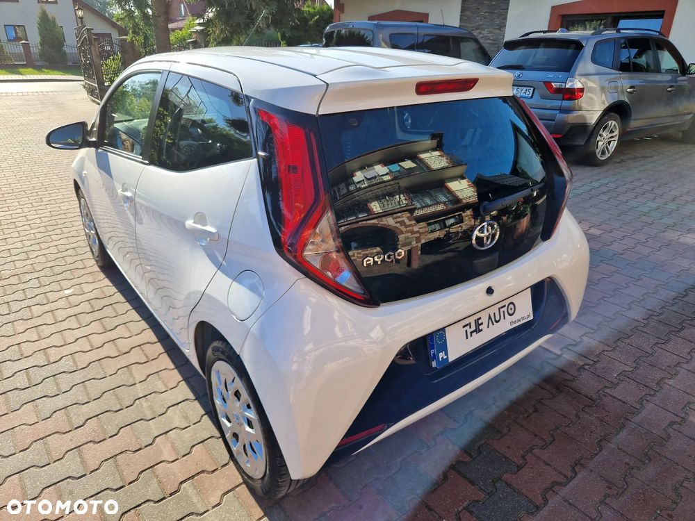 Toyota Aygo 1.0 VVT-i JBL Edition - 16