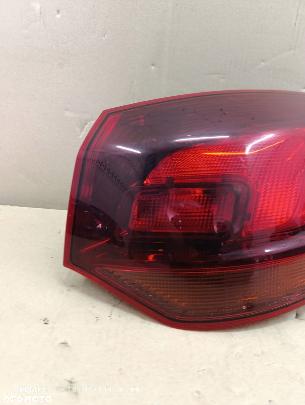 LAMPA TYŁ TYLNA PRAWA LUB LEWA OPEL ASTRA IV KOMBI 13314051 - 10