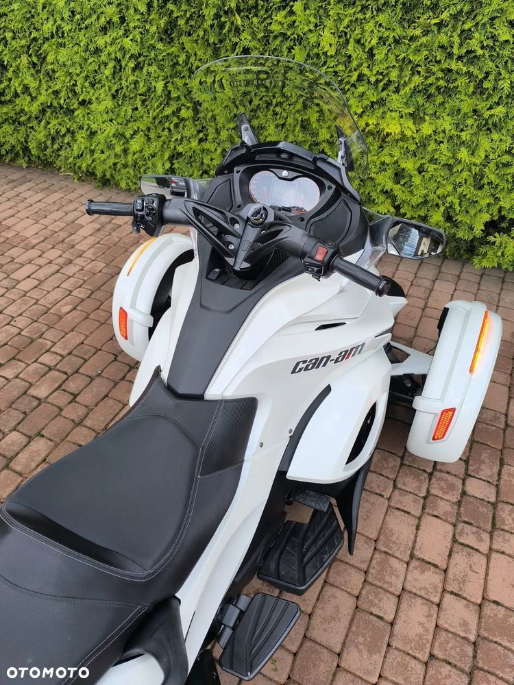 Can-Am Spyder - 7