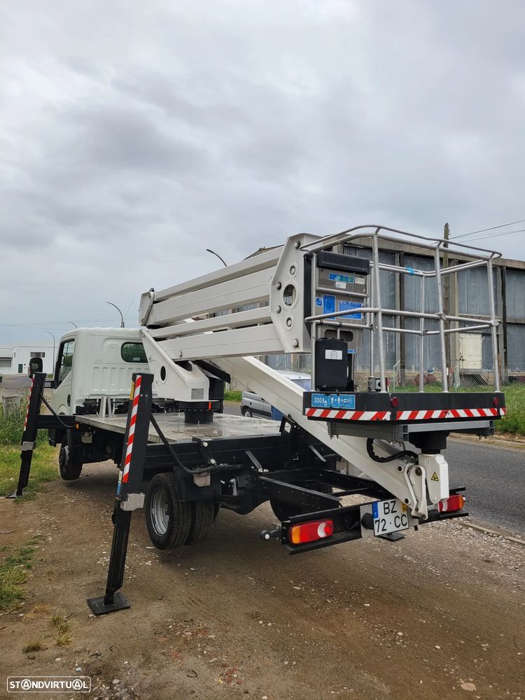 Nissan Cabstar NT400 - 6