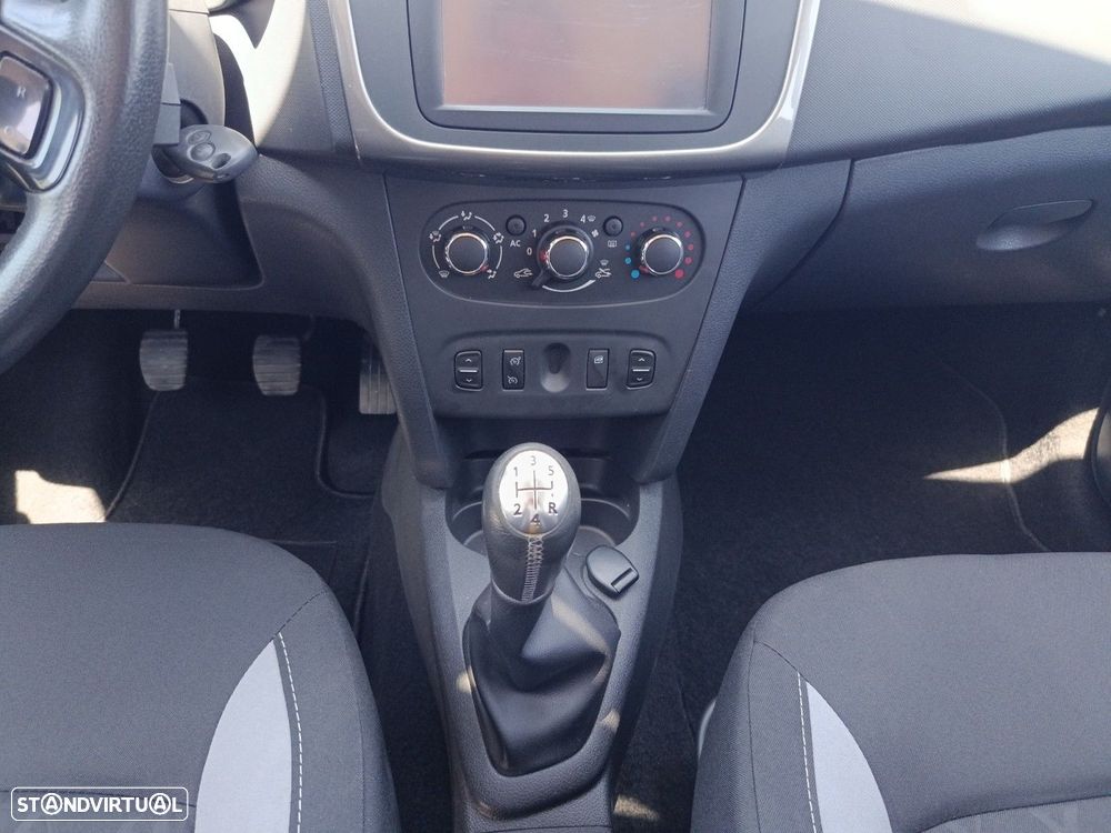 Dacia Sandero 1.5 dCi Stepway — fotografia 11