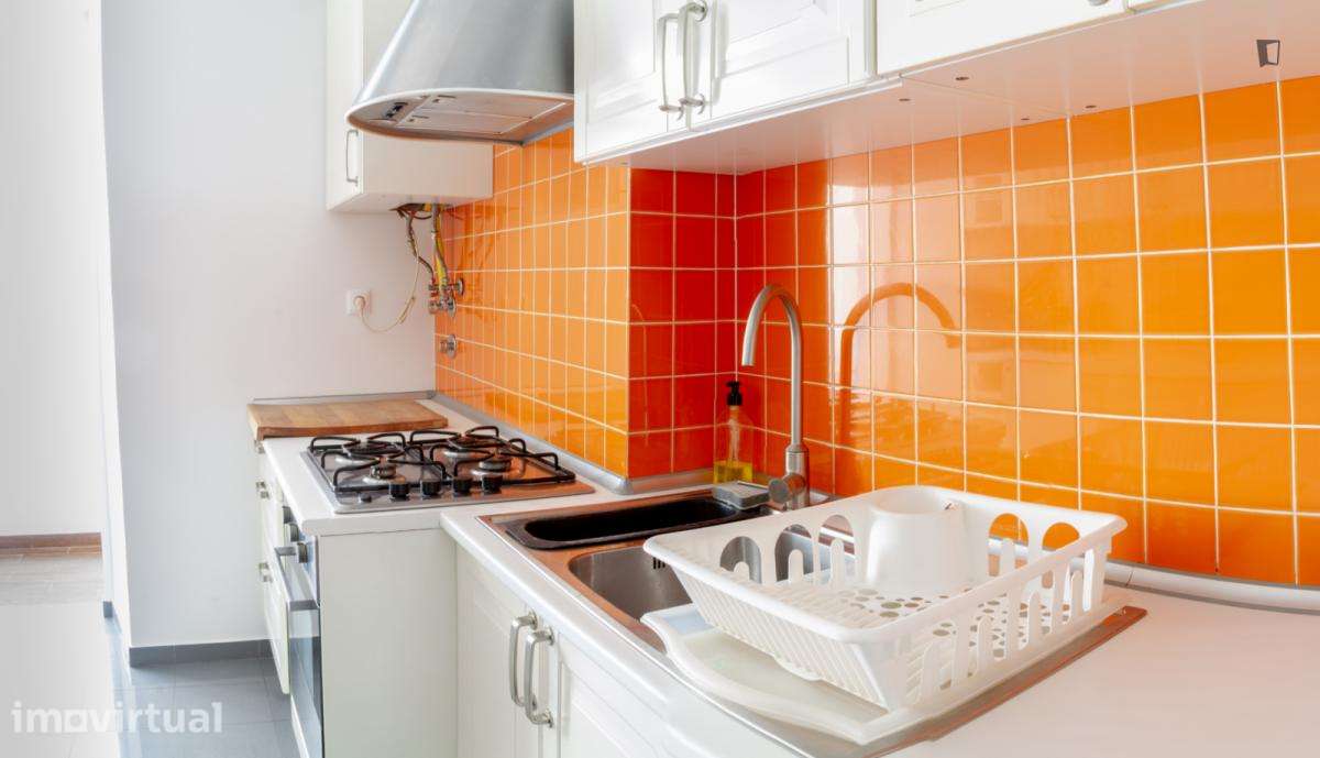 Quarto - localizado em Arroios Lisbon - Grande imagem: 2/12