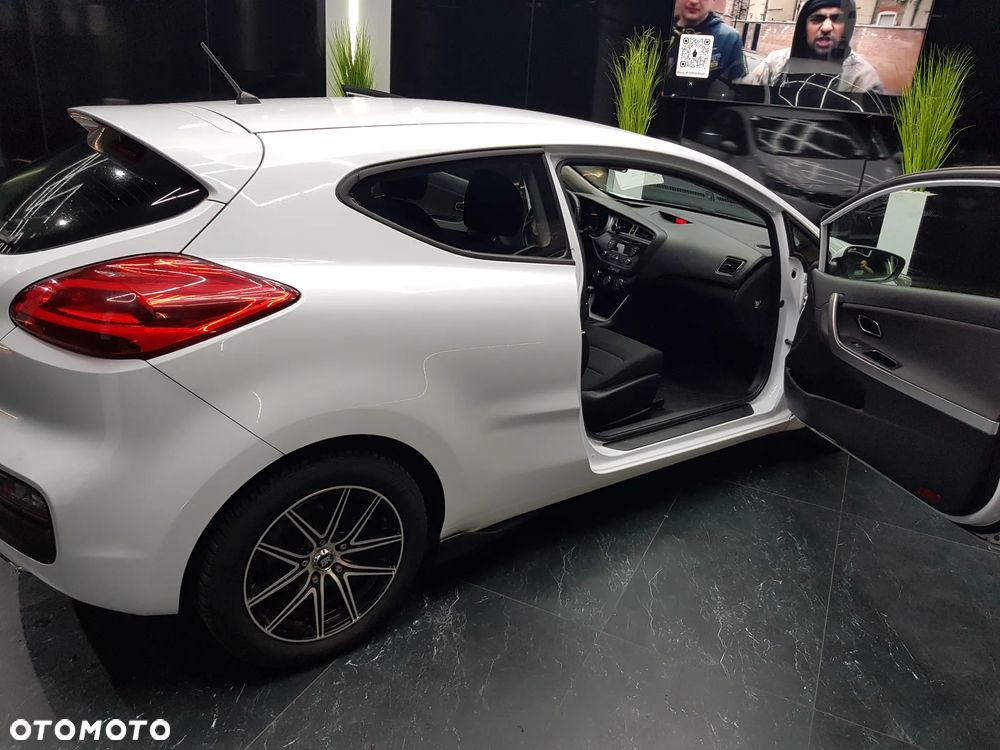 Kia ProCeed 1.4 Comfort + - 33