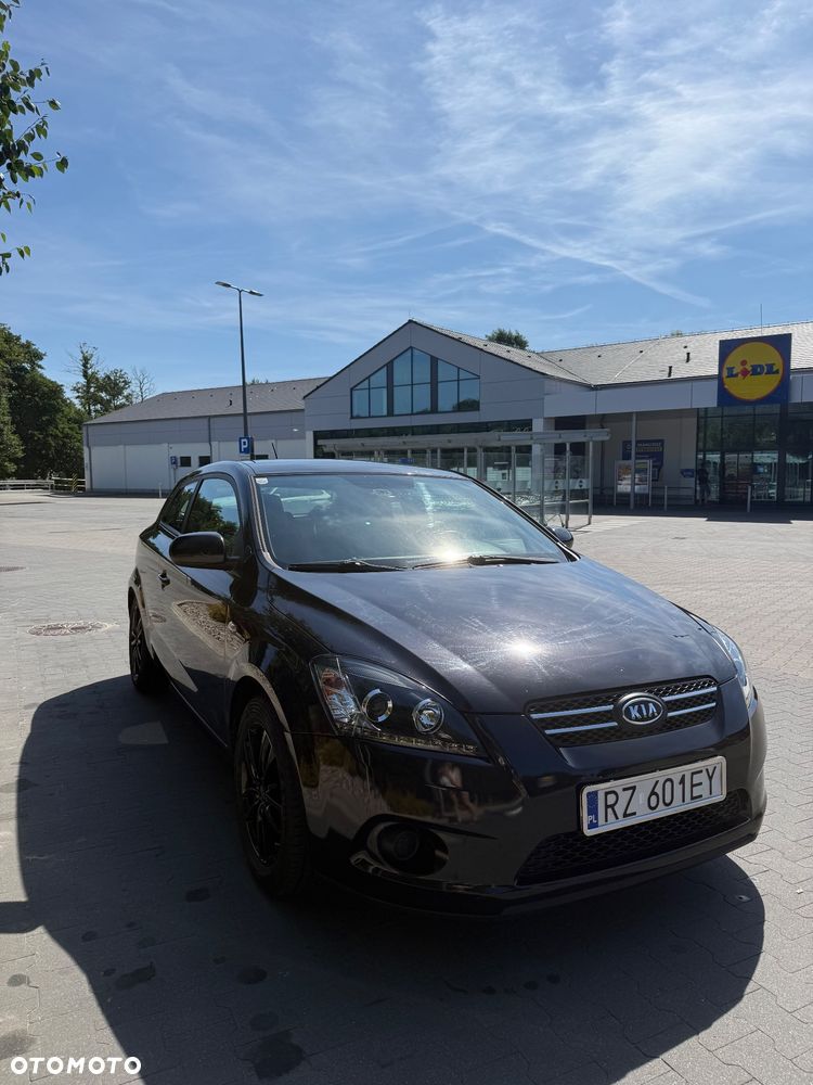 Kia ProCeed - 1