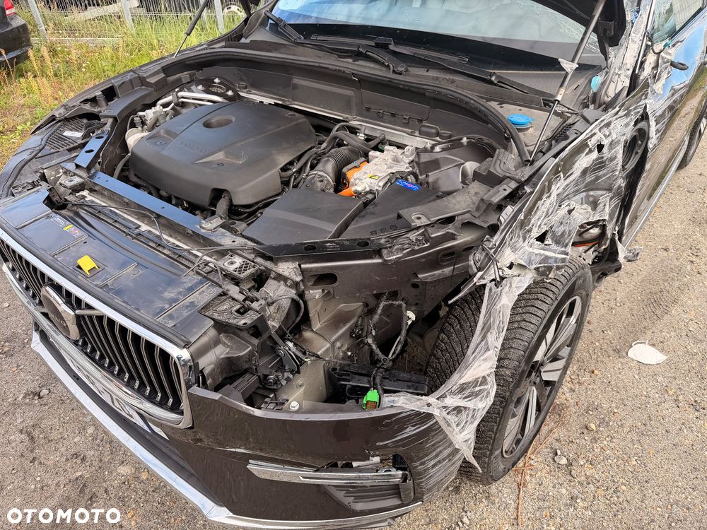 Volvo XC 60 T6 Plug-In Hybrid AWD Plus Bright - 18