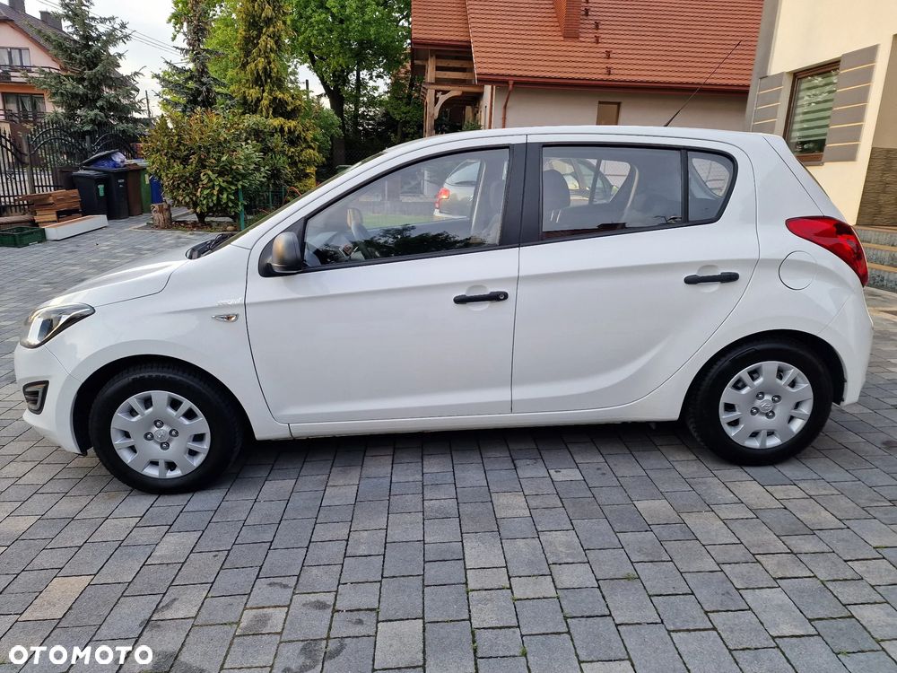 Hyundai i20 1.2 Fifa World Cup Edition - 8
