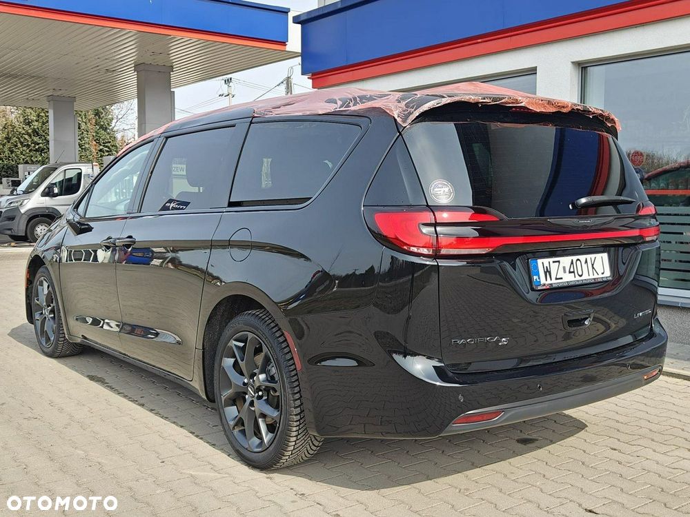 Chrysler Pacifica - 7