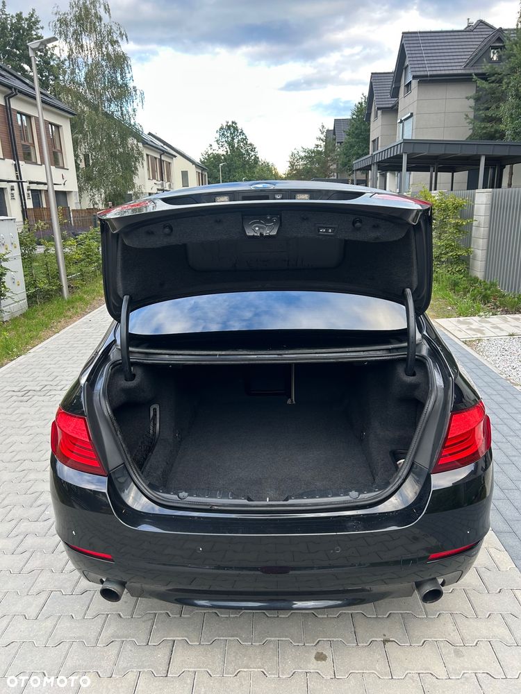 BMW Seria 5 535i xDrive - 29