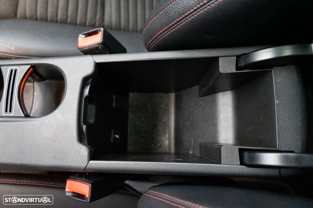 Mercedes-Benz GLA 220 d AMG Line - 27