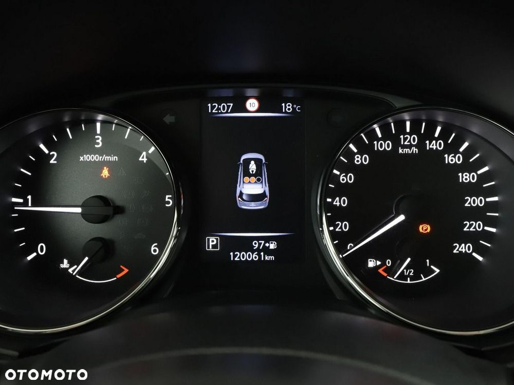 Nissan X-Trail 2.0 dCi Xtronic N-Connecta - 23