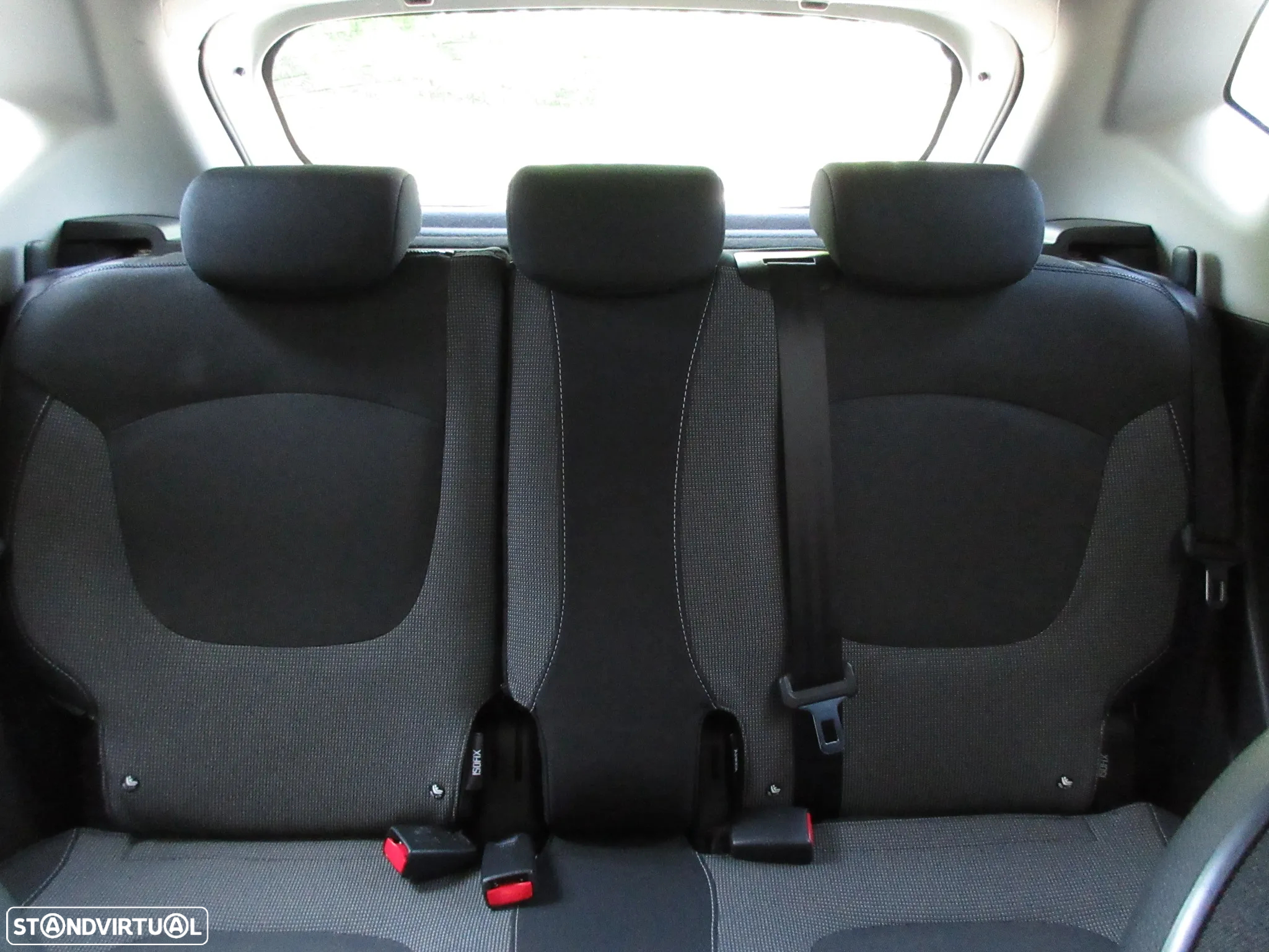 Renault Captur 1.2 TCe Exclusive EDC - 37