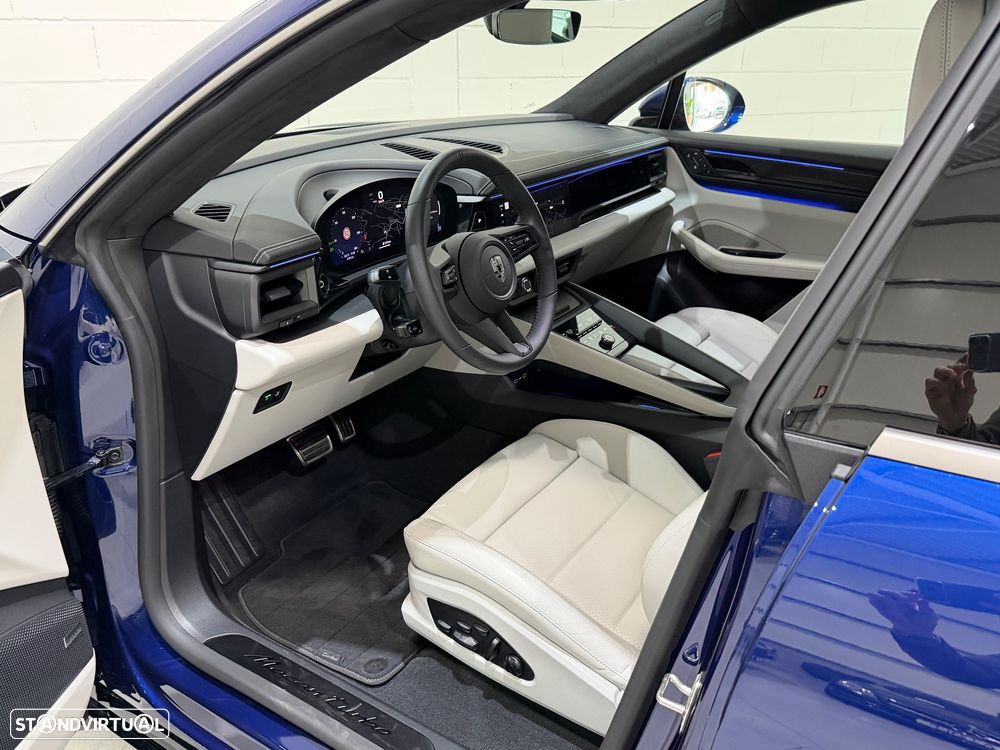 Porsche Macan Electric Turbo - 21