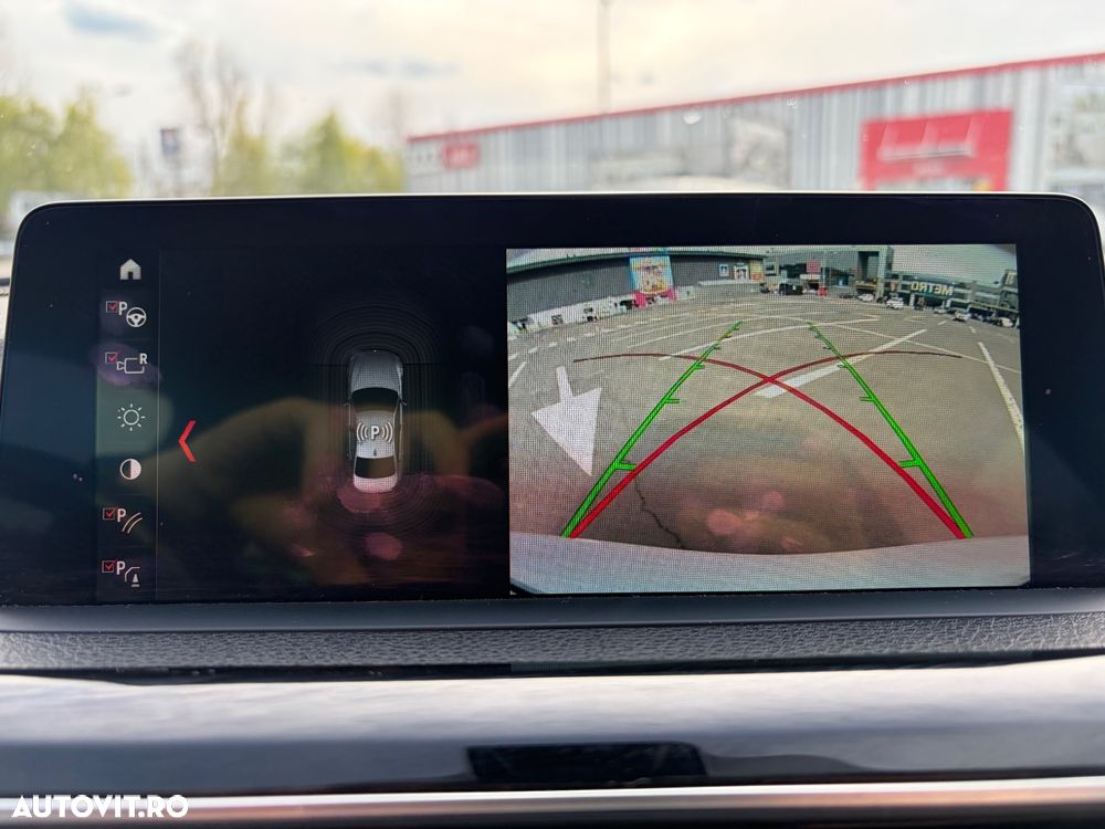 BMW Seria 3 320d Aut. Sport Line - 36