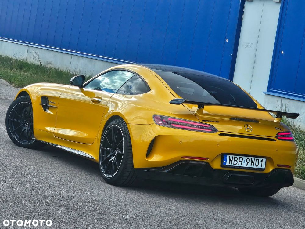Mercedes-Benz AMG GT R - 4
