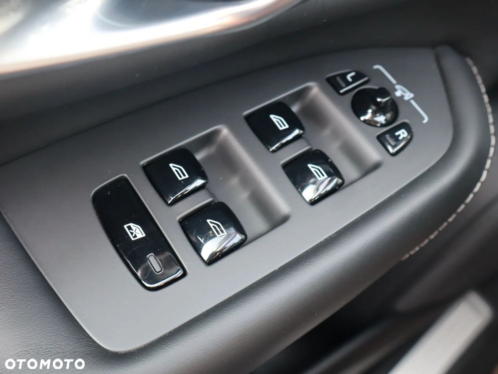 Volvo XC 90 T6 GPF AWD Inscription - 24