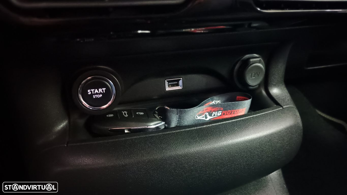 Citroën C4 Cactus 1.2 PureTech Shine EAT6 - 39