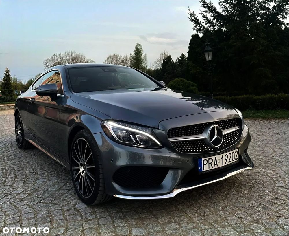 Mercedes-Benz Klasa C 220 d Coupe 4Matic 9G-TRONIC AMG Line - 2