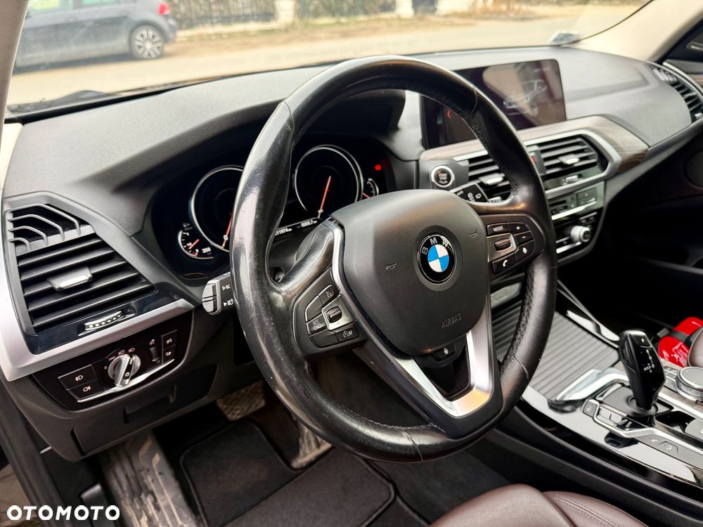 BMW X3 xDrive25d xLine - 22
