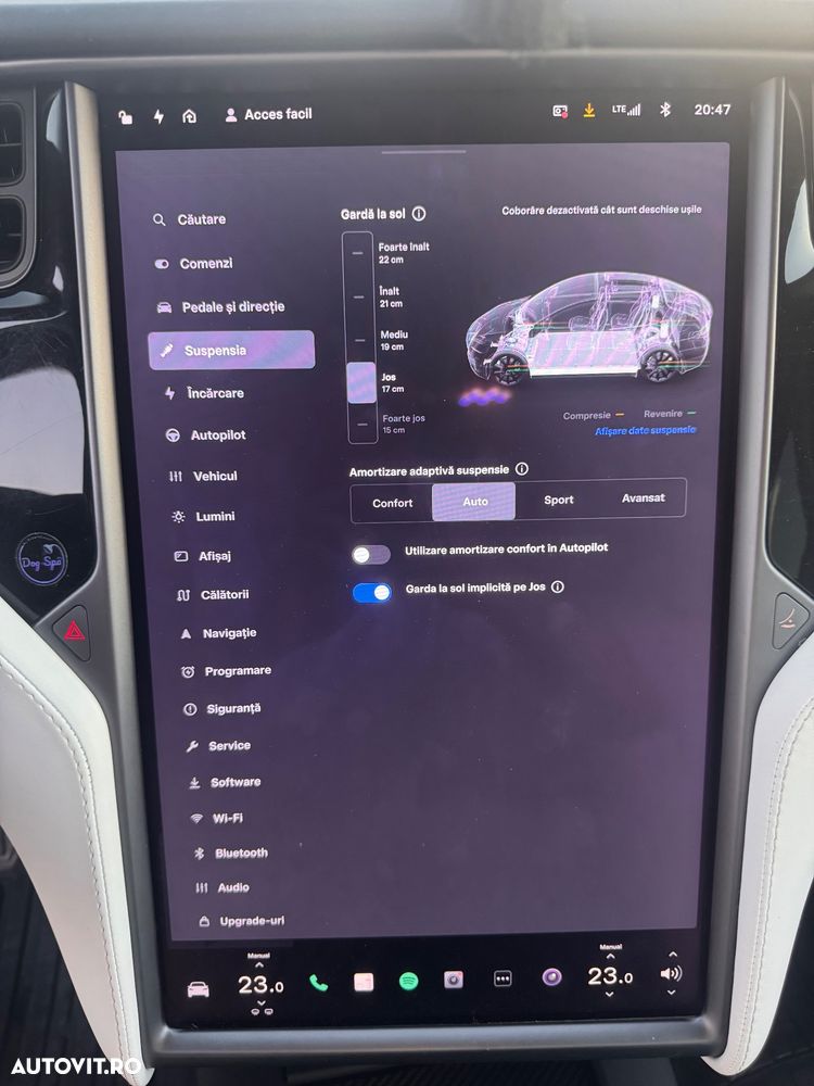 Tesla Model X - 39