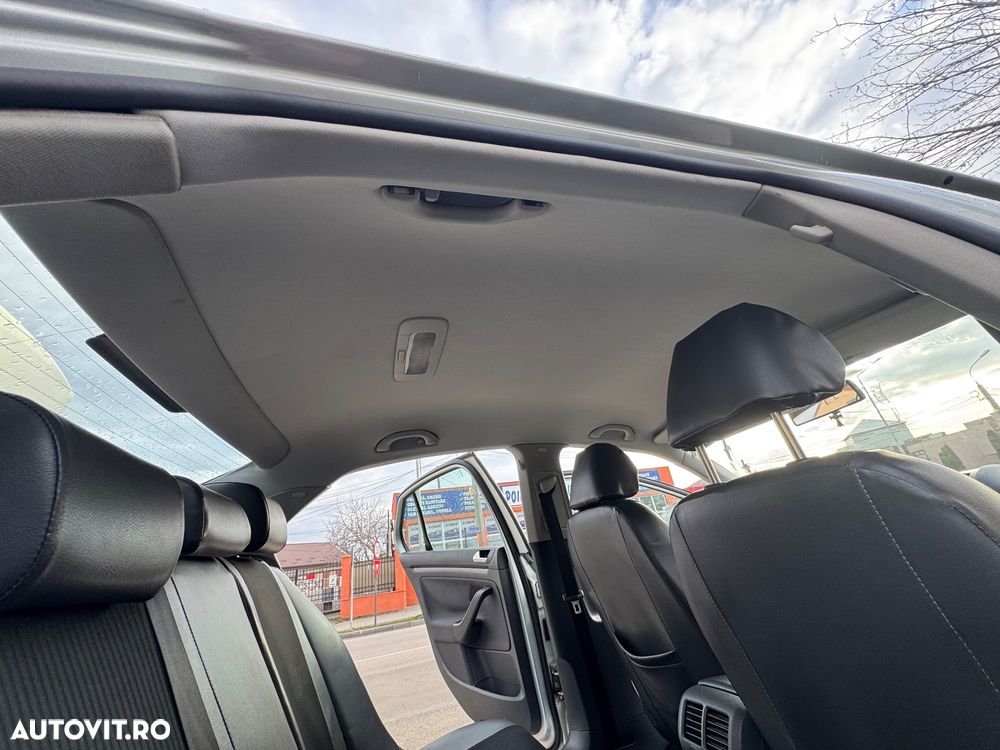 Volkswagen Jetta - 17