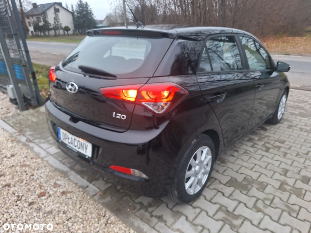 Hyundai i20 1.2 Trend - 11