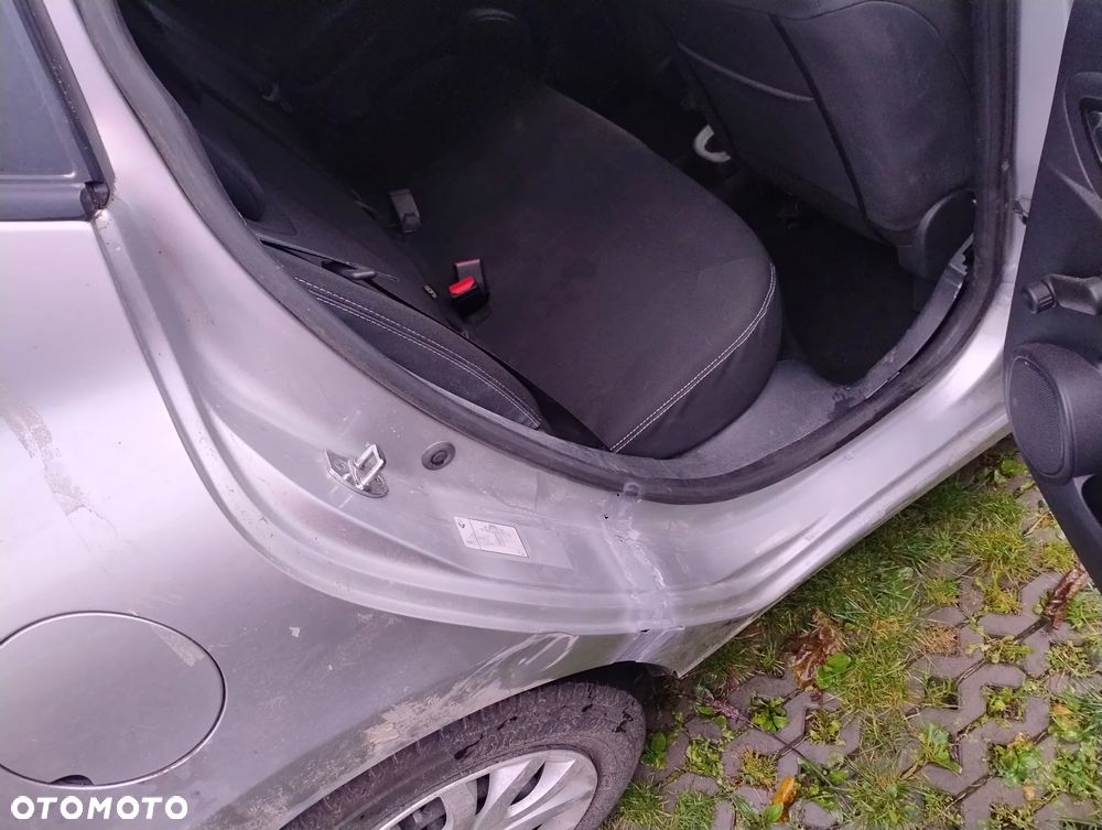 Renault Clio (Energy) dCi 90 Bose Edition - 5