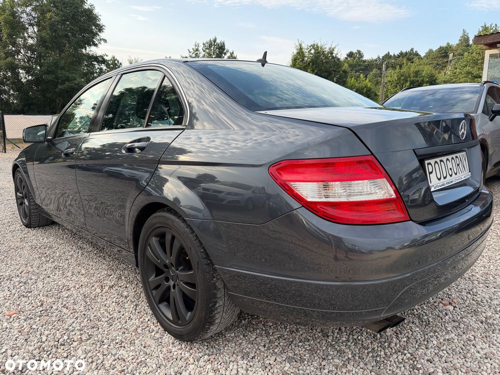 Mercedes-Benz Klasa C 180 Kompressor BlueEFFICIENCY Special Edition - 5