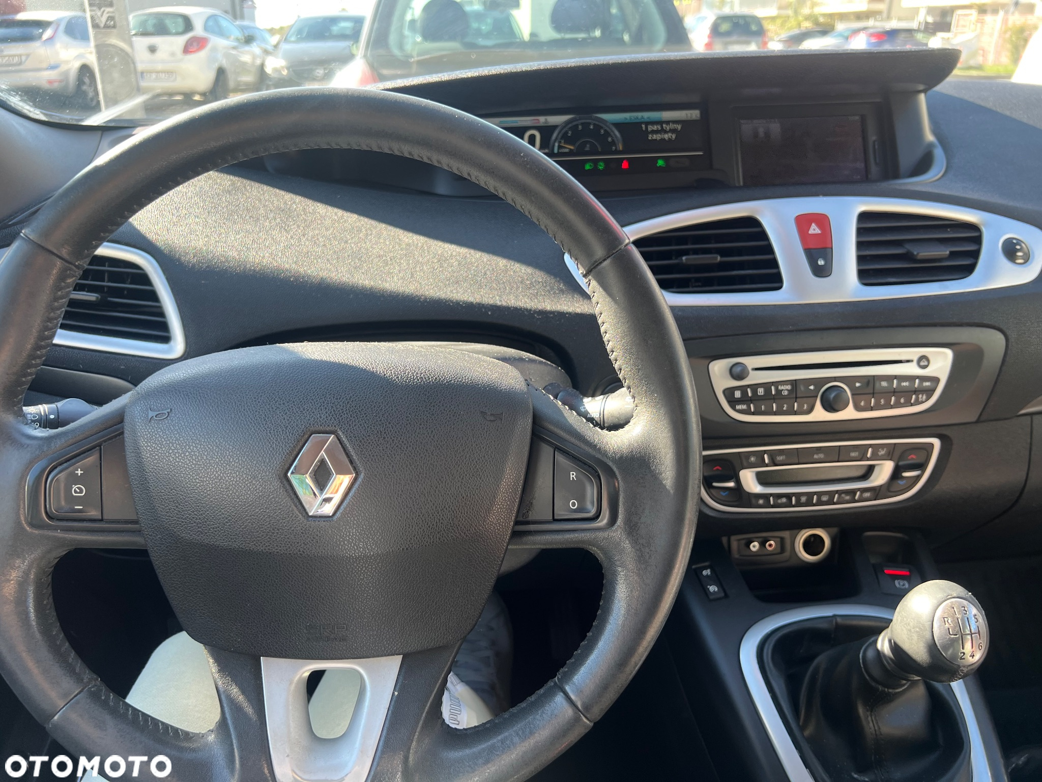 Renault Grand Scenic - 15