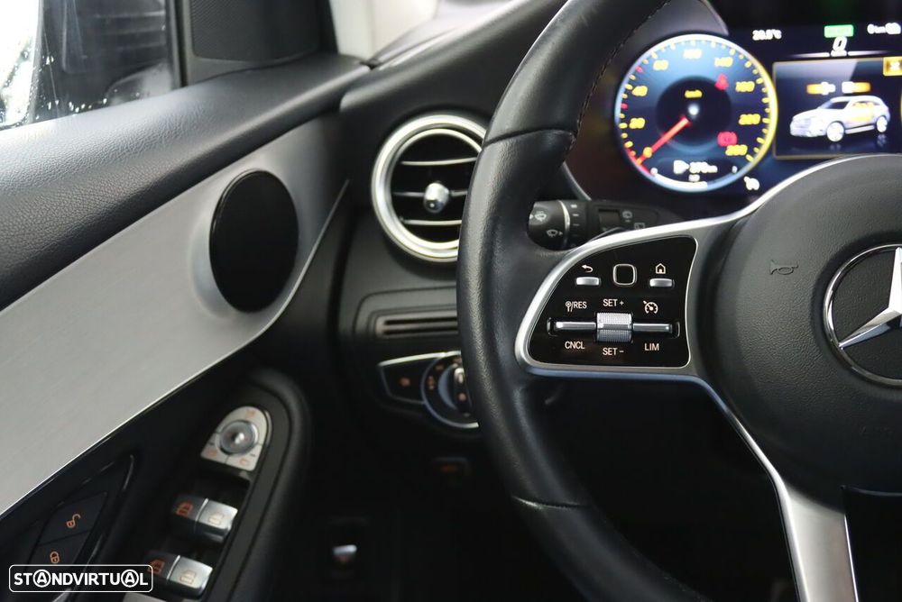 Mercedes-Benz GLC 300 - 11