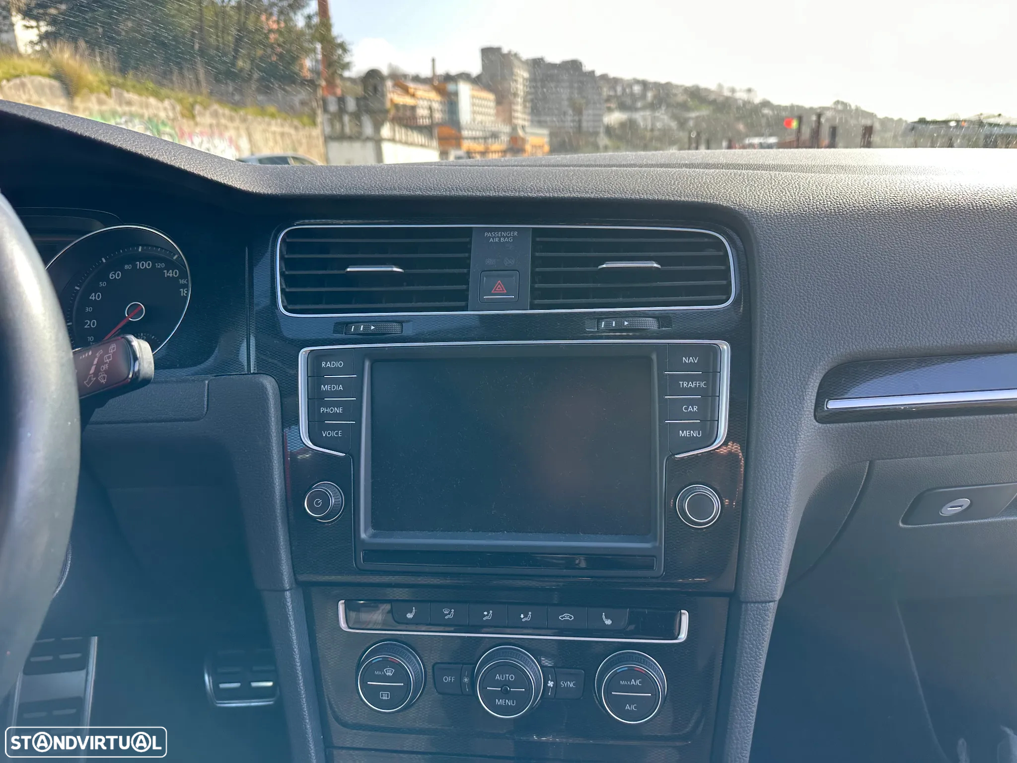 VW Golf 2.0 TSi GTi DSG Performance - 32