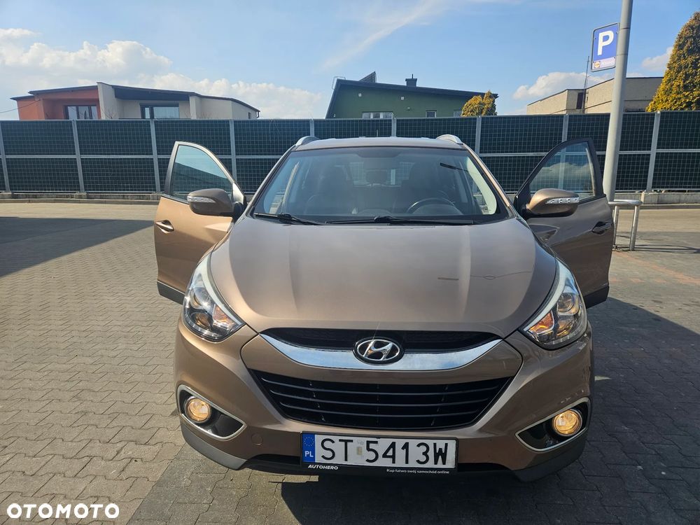 Hyundai ix35 1.7 CRDi 2WD blue Finale Gold - 12