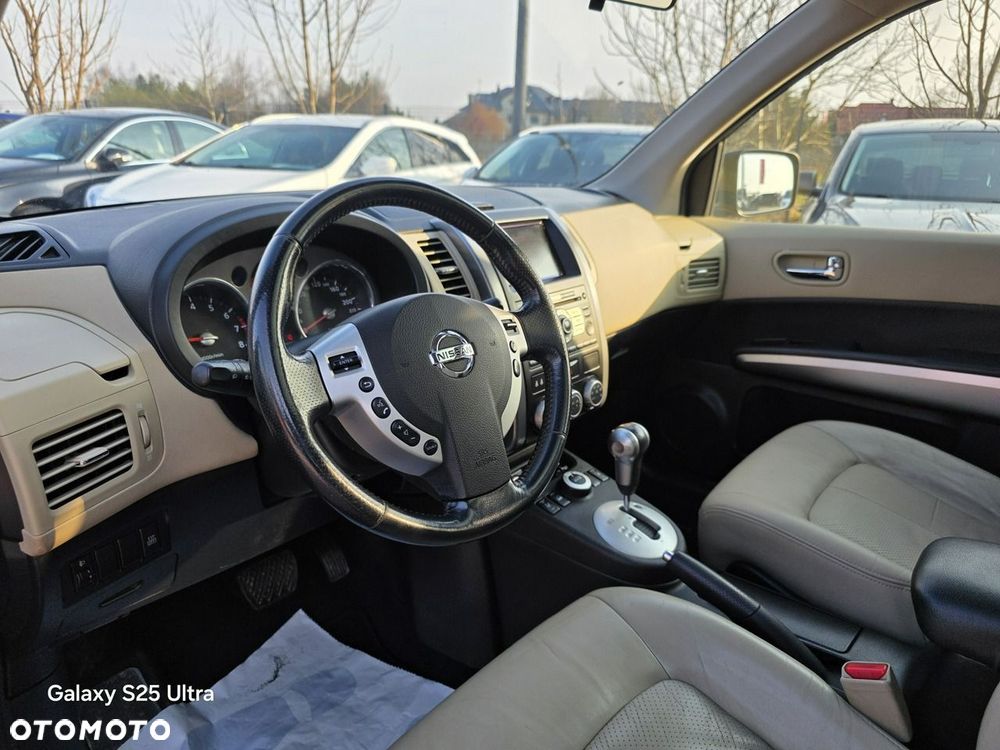 Nissan X-Trail 2.5 4x4 CVT-Automatik SE - 28