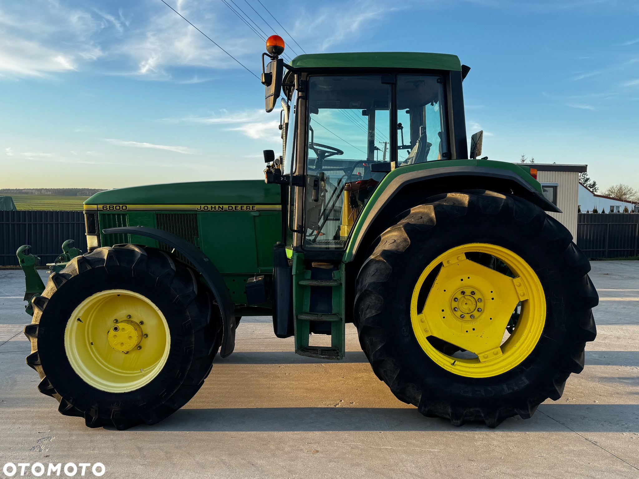 John Deere 6800 - 6