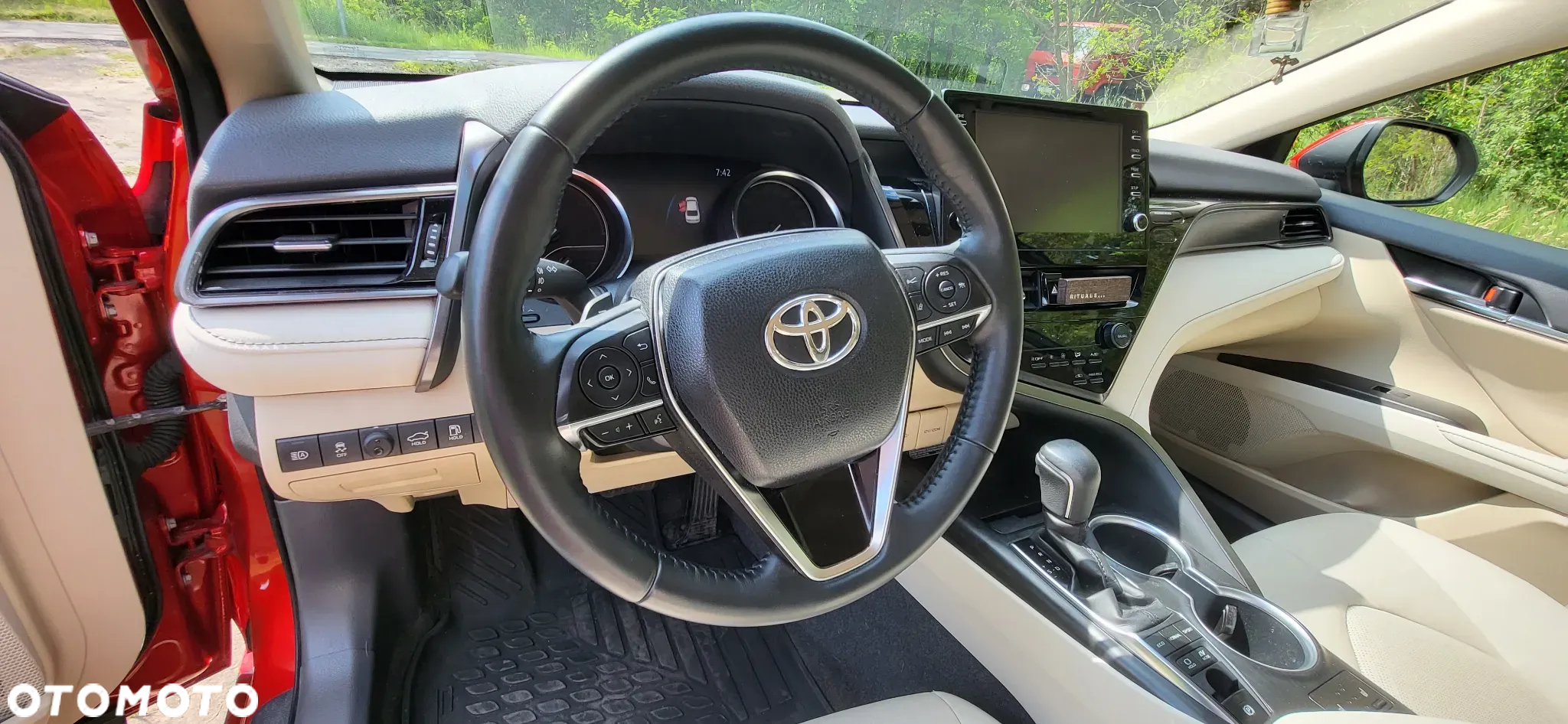 Toyota Camry 2.5 Hybrid Executive CVT - 10