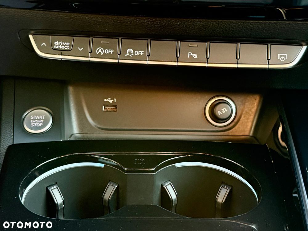 Audi A4 Limousine 40 TFSI mHEV S Line S tronic - 38