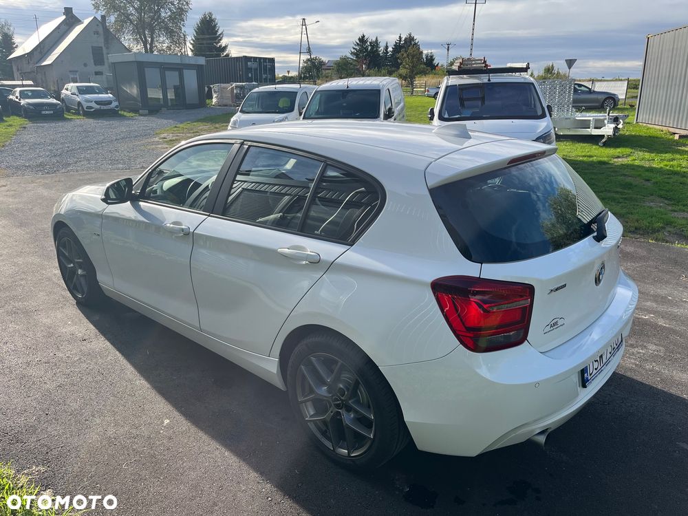 BMW Seria 1 120d xDrive - 5