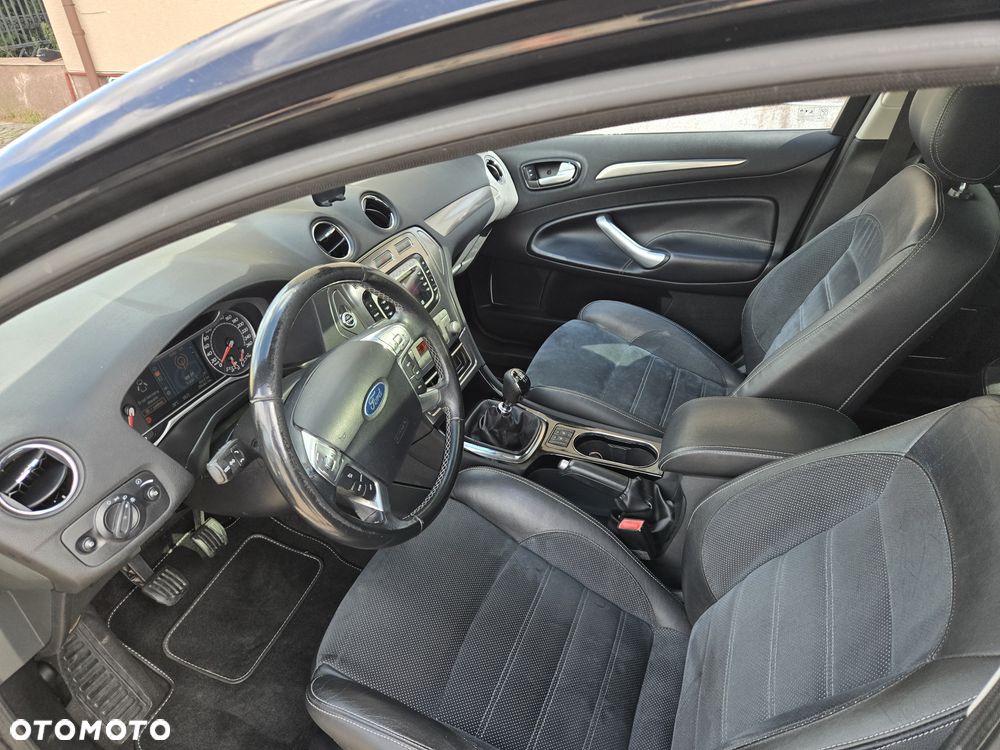 Ford Mondeo 1.8 TDCi Titanium - 12