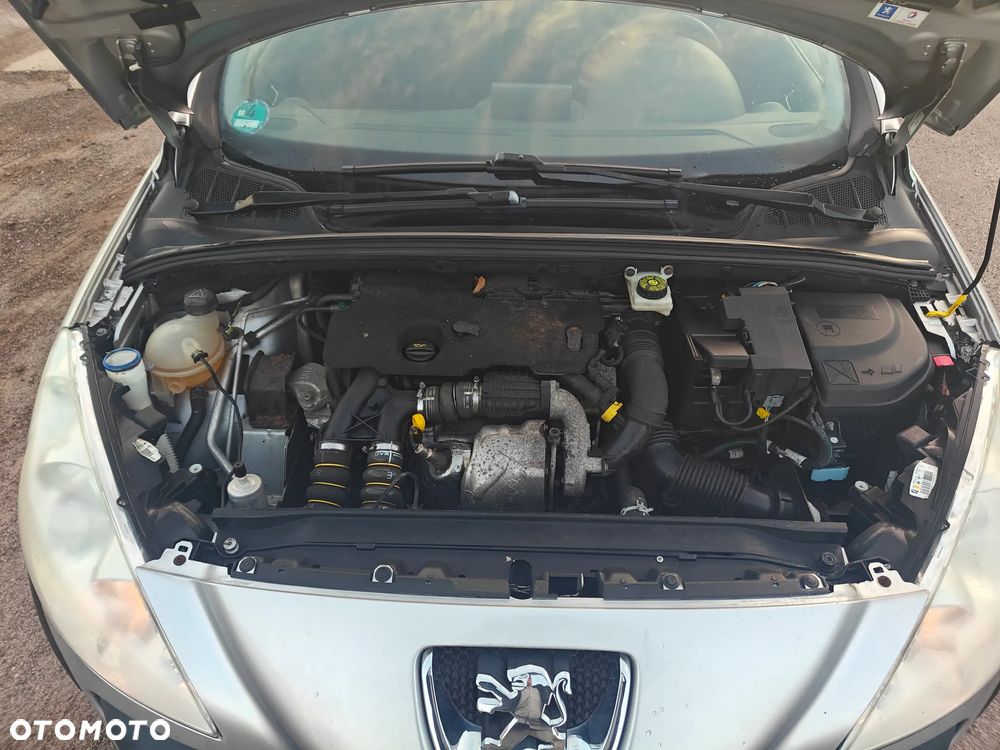 Peugeot 308 HDi FAP 110 Platinum - 11