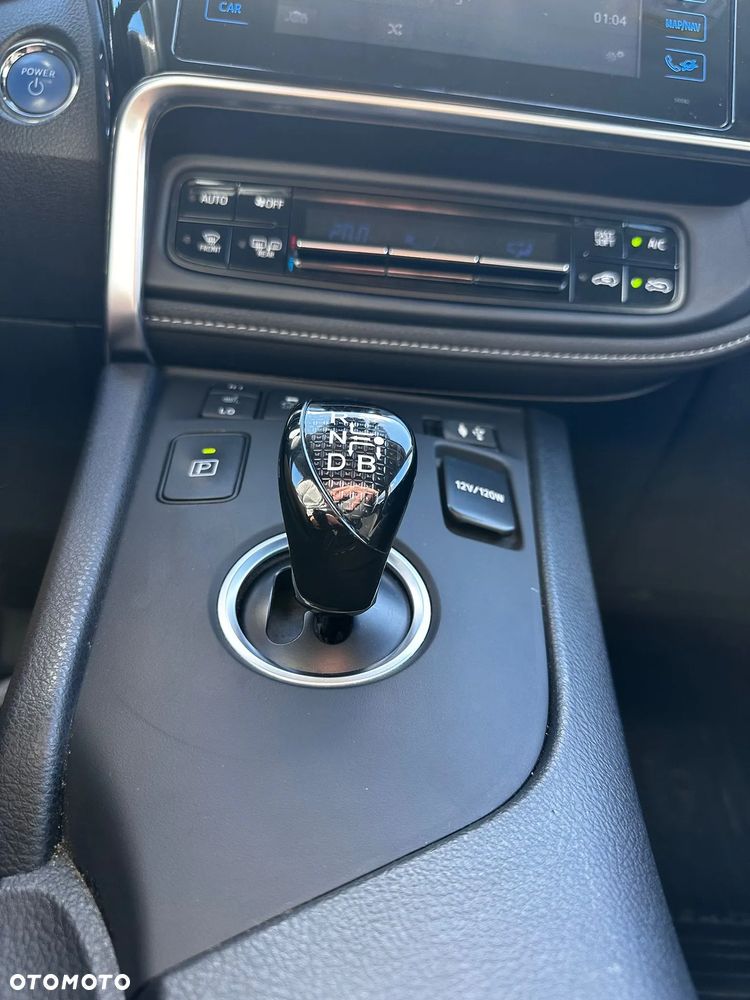 Toyota Auris Hybrid 135 Prestige - 14
