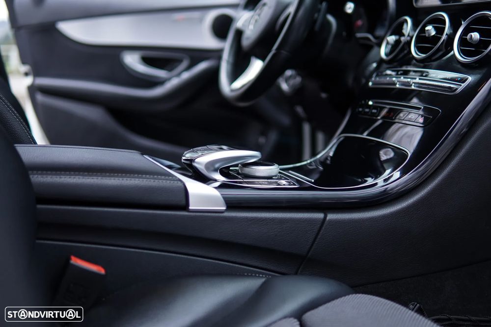 Mercedes-Benz C 300 BlueTEC Hybrid Avantgarde + - 37