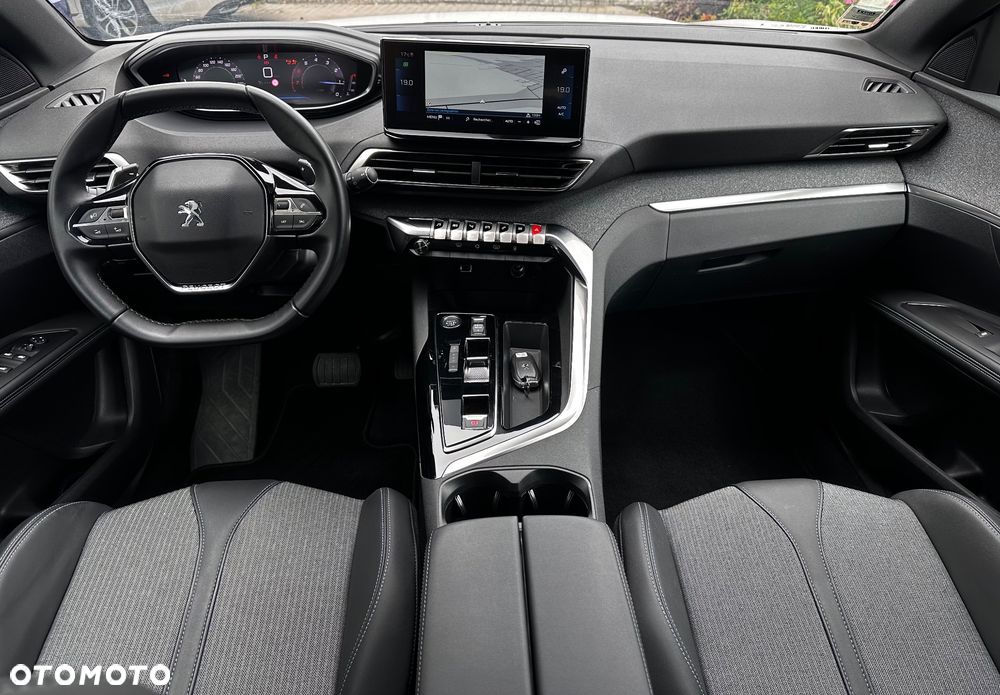 Peugeot 3008 PureTech 130 Stop & Start GPF EAT8 Allure - 28