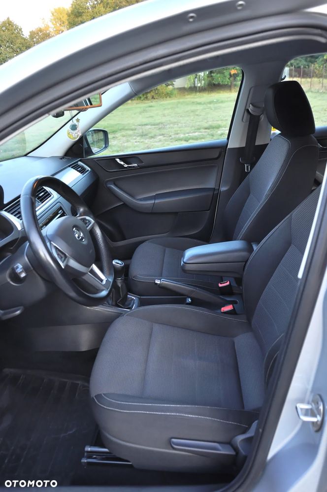 Skoda RAPID Spb 1.2 TSI Elegance Max - 18