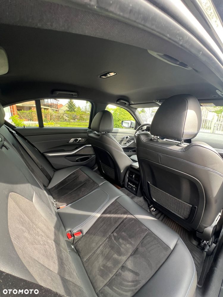 BMW Seria 3 330i xDrive M Sport sport - 11