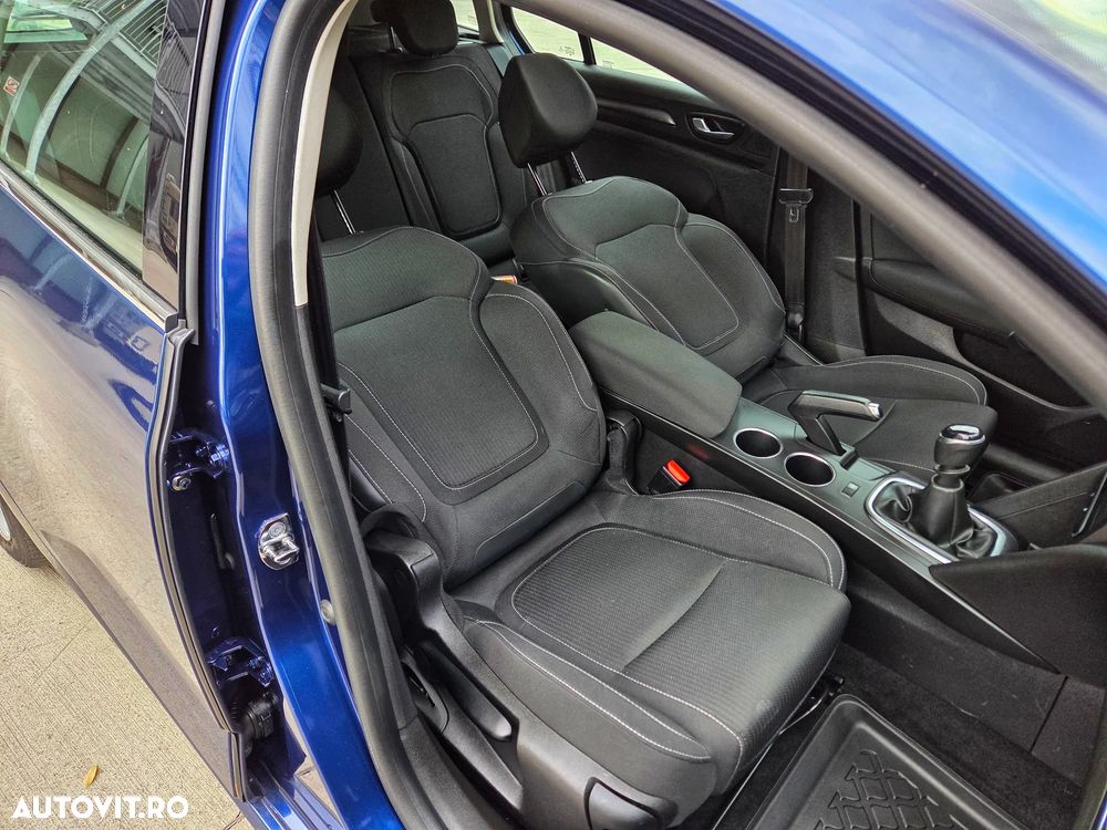 Renault Megane Grandtour BLUE dCi 115 BUSINESS EDITION - 17