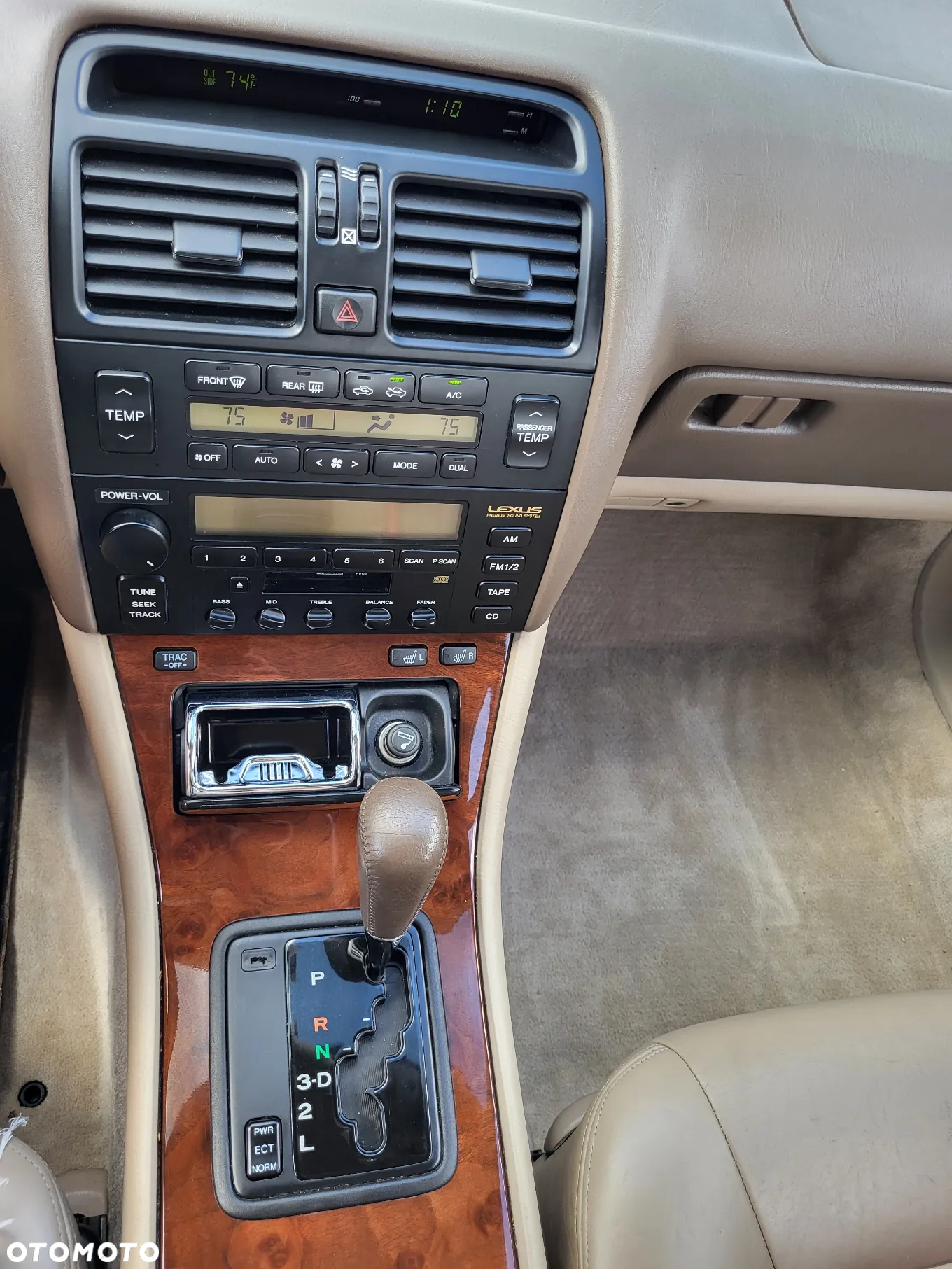 Lexus LS 400 - 30